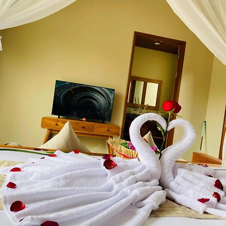 The Madawa Suites Ubud Extérieur photo