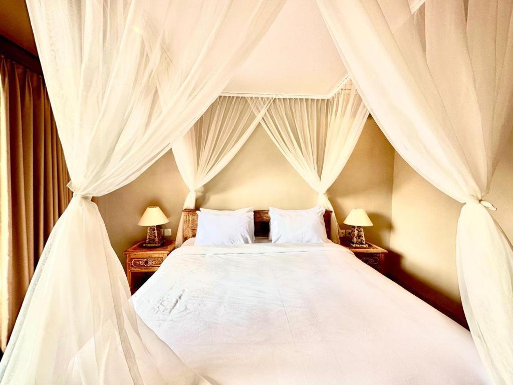 The Madawa Suites Ubud Extérieur photo