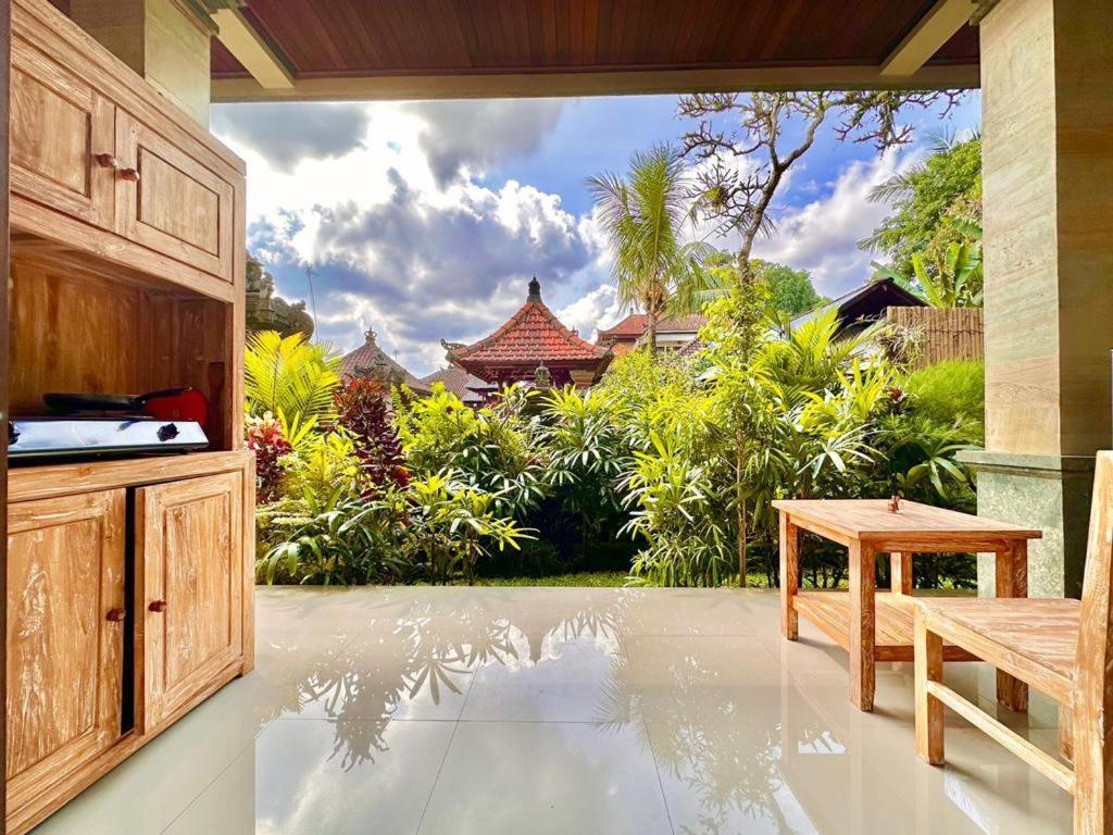 The Madawa Suites Ubud Extérieur photo
