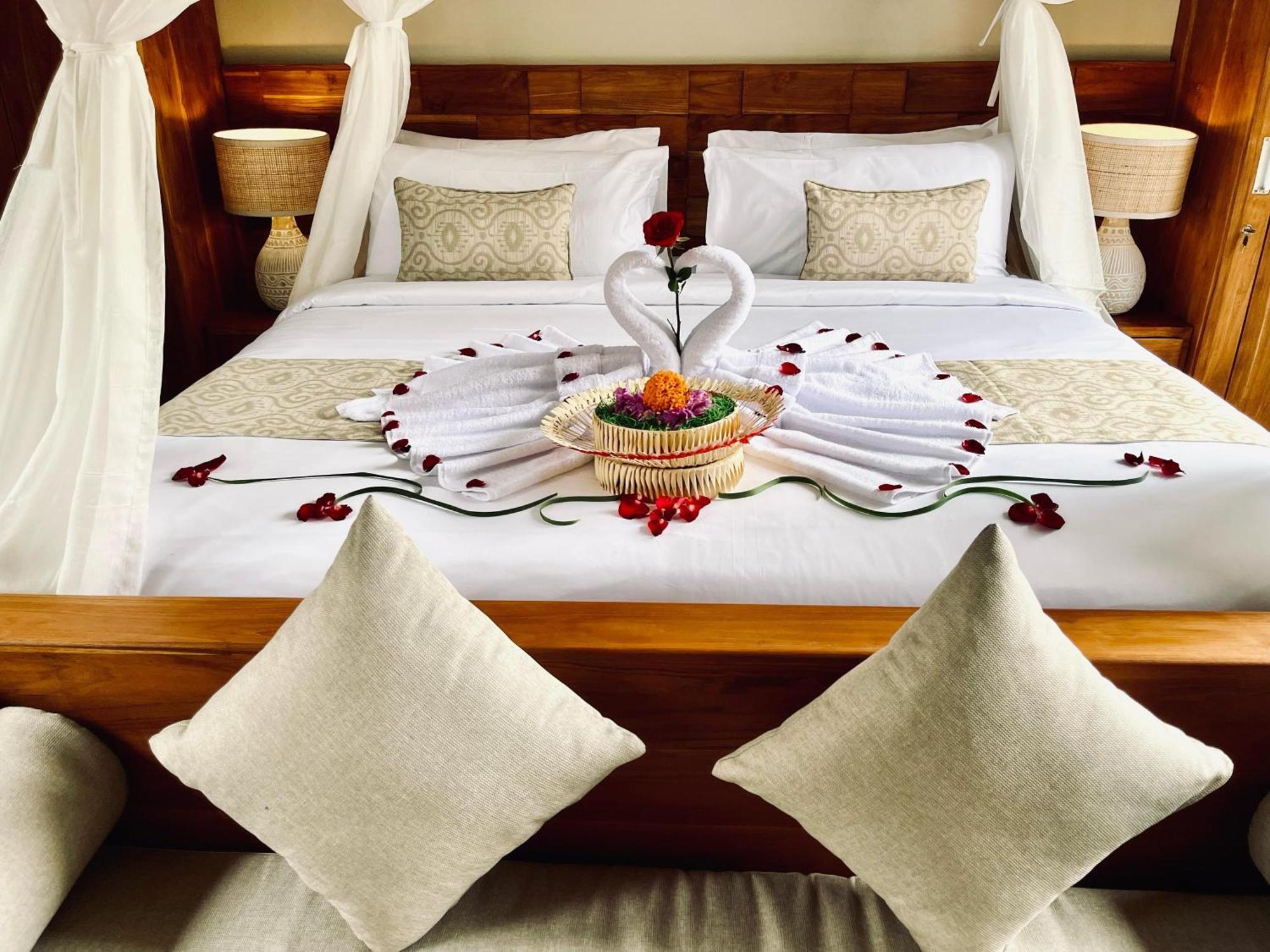 The Madawa Suites Ubud Extérieur photo